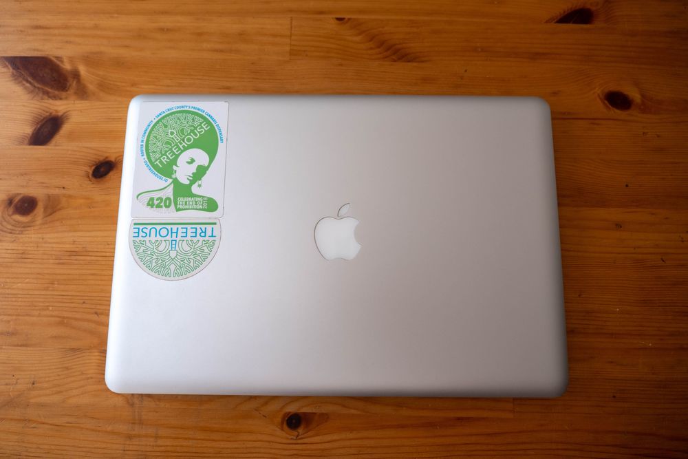 MacBook Pro 15" Early 2011 i7 2.2GHz AMD Radeon HD 6750M