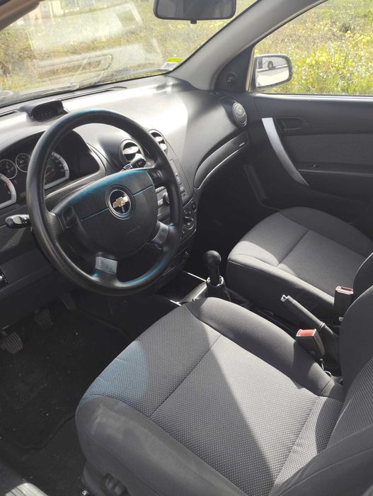 Carro Chevrolet AVEO