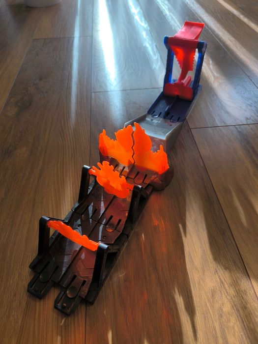 Hot wheels zestaw, pętla, wąż, tor monster truck, przyspieszacza