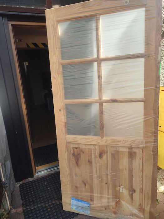 Drzwi drewniane RADEX, nowe, prawe, 90 cm