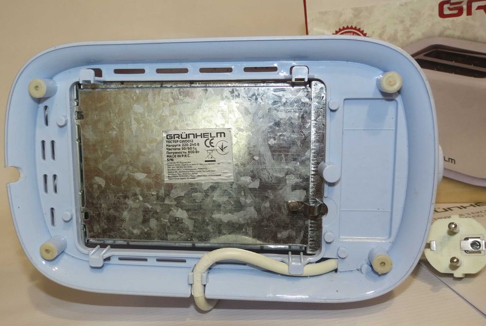 Тостер Grunhelm GWD12