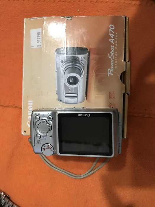 Цифровий фотоапарат Canon PowerShot