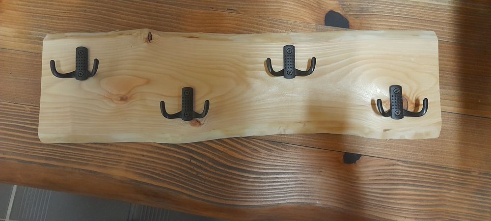 Wieszak drewniany 60cm