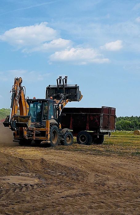 Usługi koparko-ładowarką