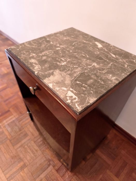 Mesa de cabeceira