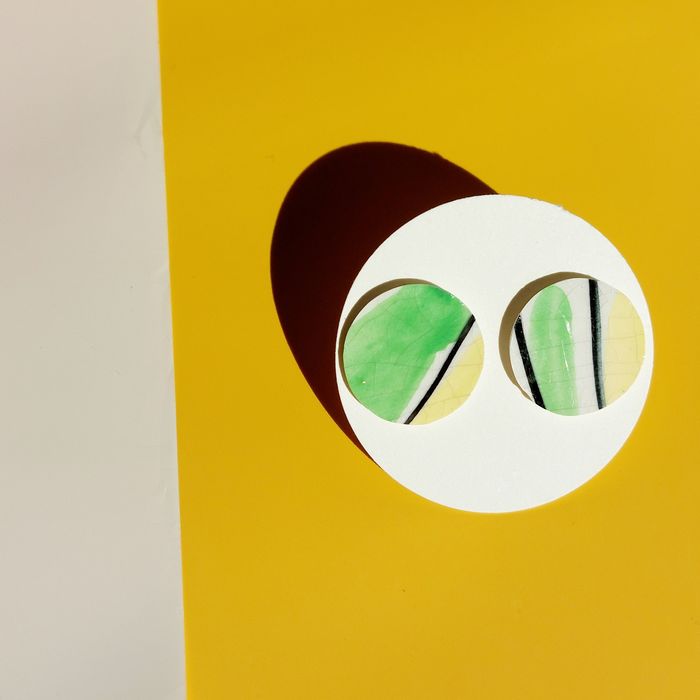 Zielono-żółte kolczyki okrągłe sztyfty letnie