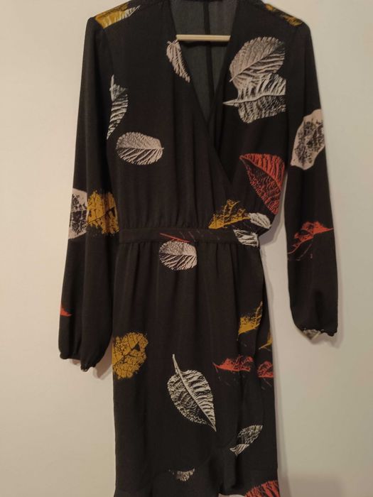 Vestido tecido fino traçado na cintura