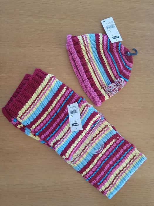 Zippy Hat and Scarf Set