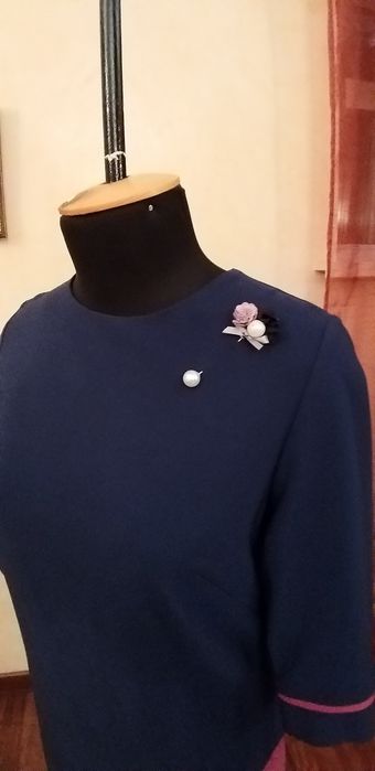 Платье нарядное , комбинированное, новоее