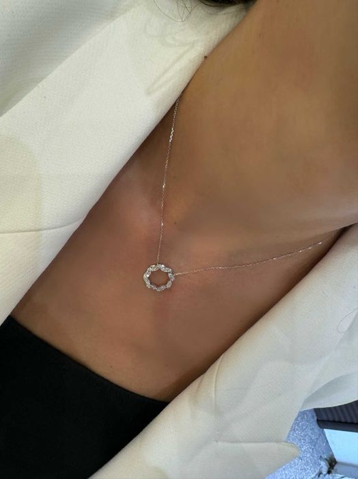 Naszyjnik z diamentami naturalnymi 0.38 ct bagiety Infinity