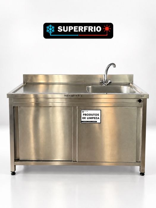 Bancada inox com pio, prateleira e torneira