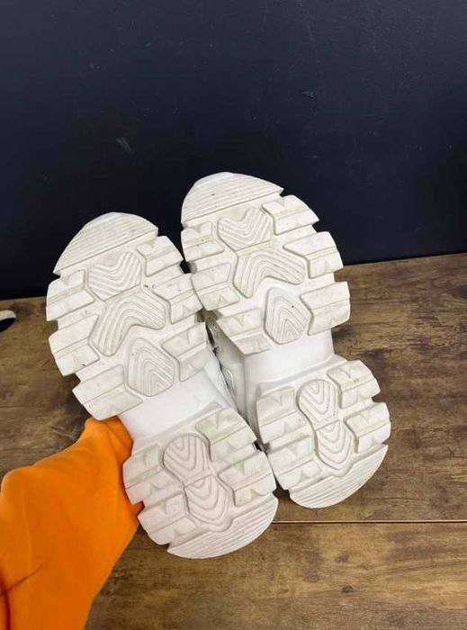 15s.Beżowe sneakersy damskie Even&Odd 40