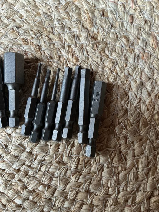 Набор10шт бит шестигранок повишеной прочности и износостойкости новий