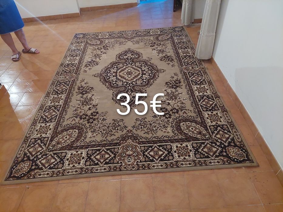 Carpetes / mantas / edredões