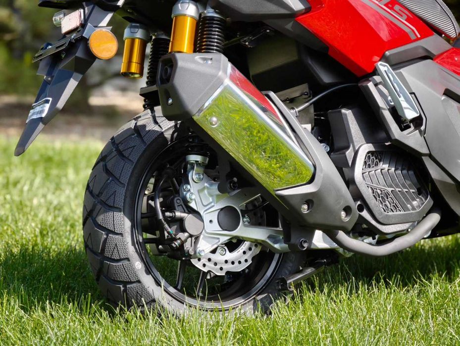 Скутери вищої якості Максі-скутер Vilardo AGV-S Yamaha N-MAX Honda PCX ексклюзивно в Артмото Київ!