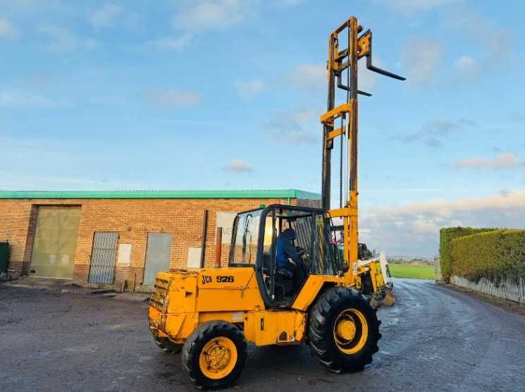 Вилочний навантажувач погрузчик JCB 926 повний привід 4х4 , 5,5 метра