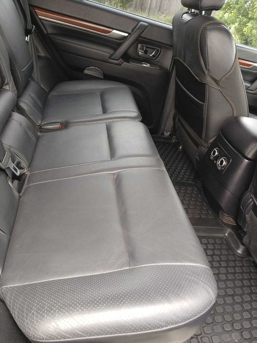 Mitsubishi Pajero Wagon IV