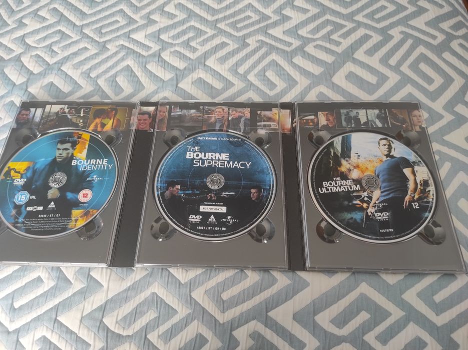 Coleção DVD Bourne
Inclui:
Indentidade desconhecida (The Bourne