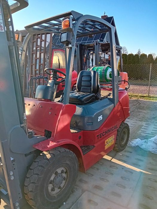Wózek widłowy MAXIMAL 2,5T, FGL25T, LPG, 2009 rok