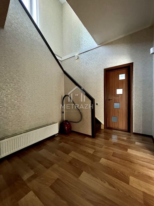 Продам капитальный дом, 5 комнат, Индустриальный, Рогань