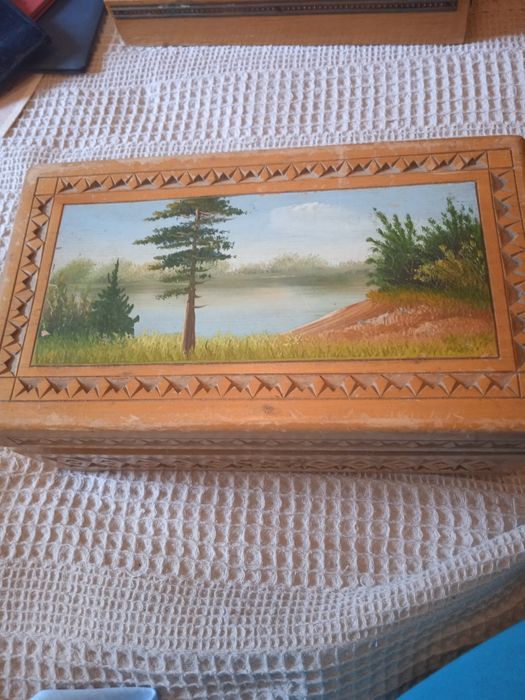 Деревянная шкатулка времён СССР