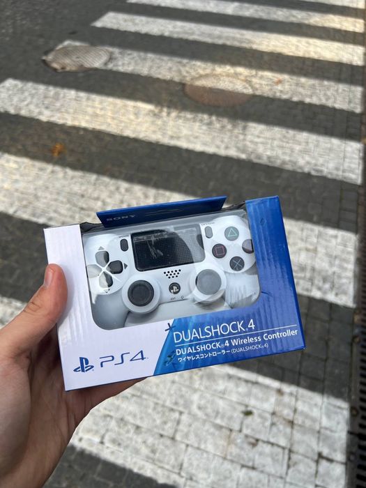 Геймпад DualShock 4 V2