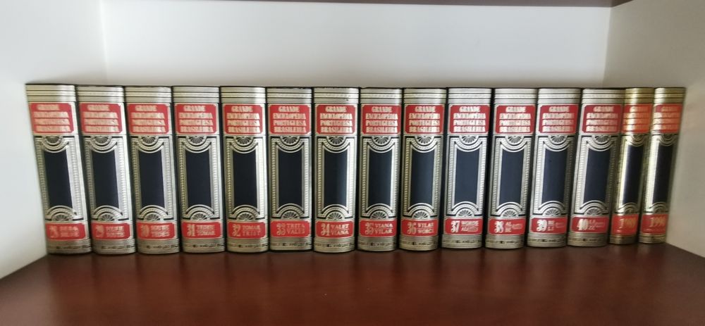 Grande Enciclopédia Portuguesa Brasileira