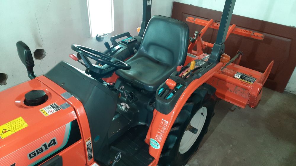 Трактор КУБОТА. 2003р. СВІЖОПРИВЕЗЕНИЙ. Ідеальний стан.