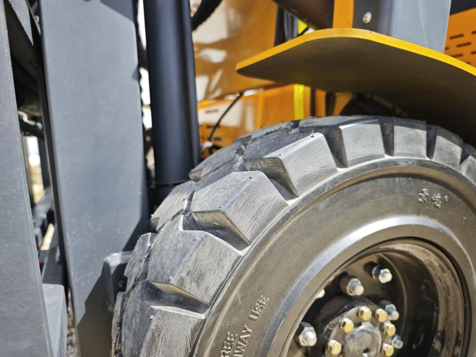 Empilhador NOVO Elétrico 2.5 T 4.9M