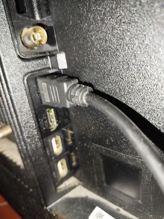 LCD SmartTV 50" pequenos danos na tela