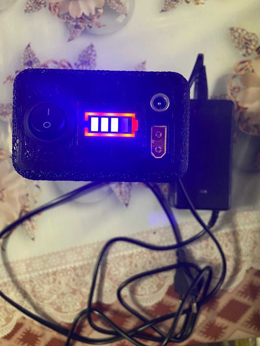 Надувний пневмо костюм  білого ведмедя, ще на гарантії.