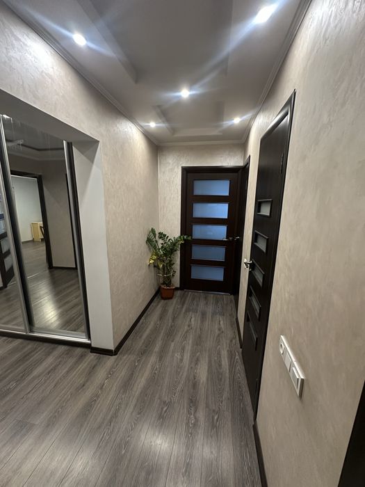 Квартира 3-х кімнатна в деснянському районі