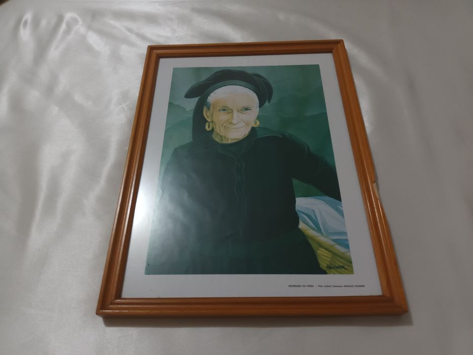 2 Quadros com Figuras Tradicionais