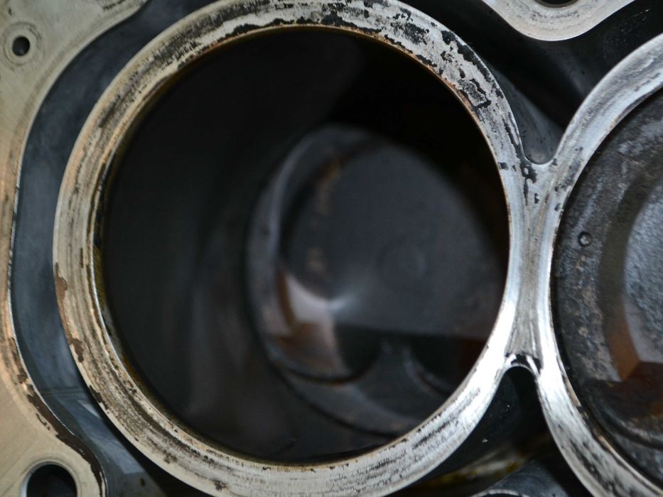 Blok silnika  tłoki korbowody HYUNDAI KIA 1.4 16V  G4FA