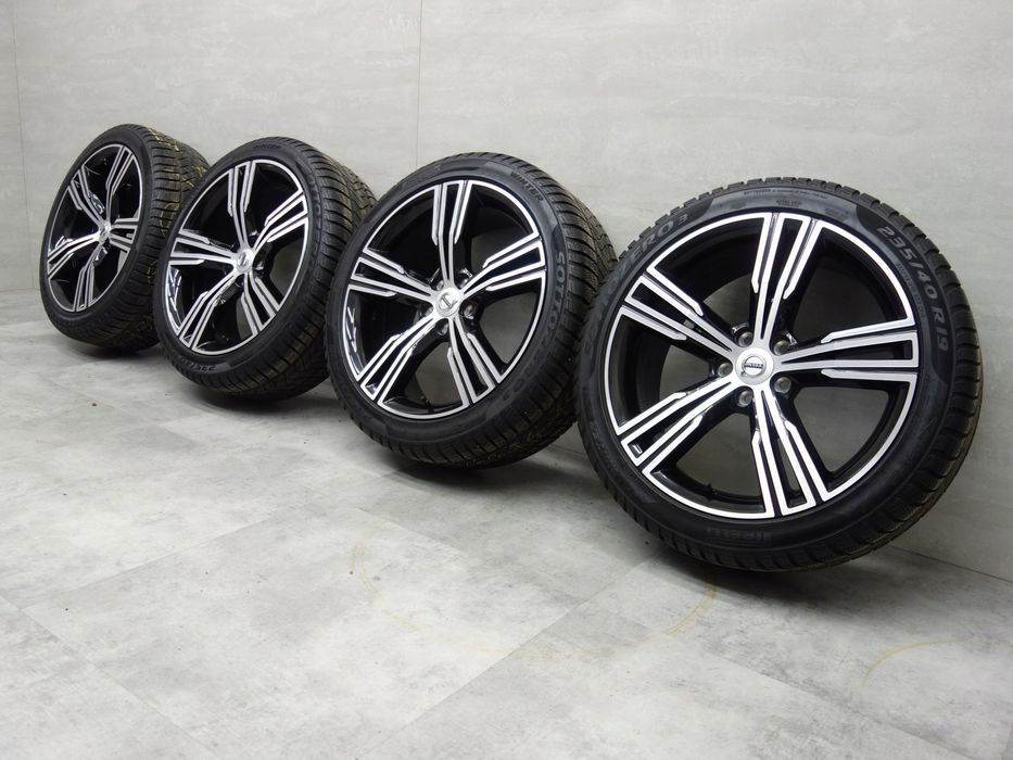5x108 235/40R19 Koła zimowe Volvo OE V60 S60 V90 S90 Pirelli 4x8m jak nowe