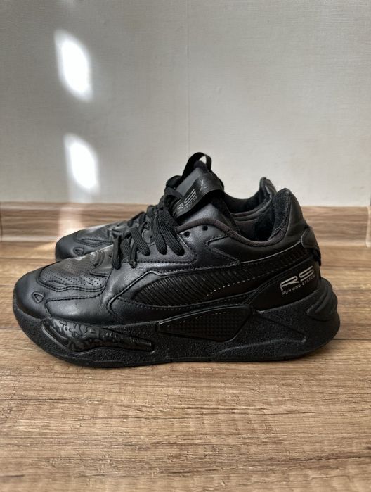 Продам кросівки Puma RS