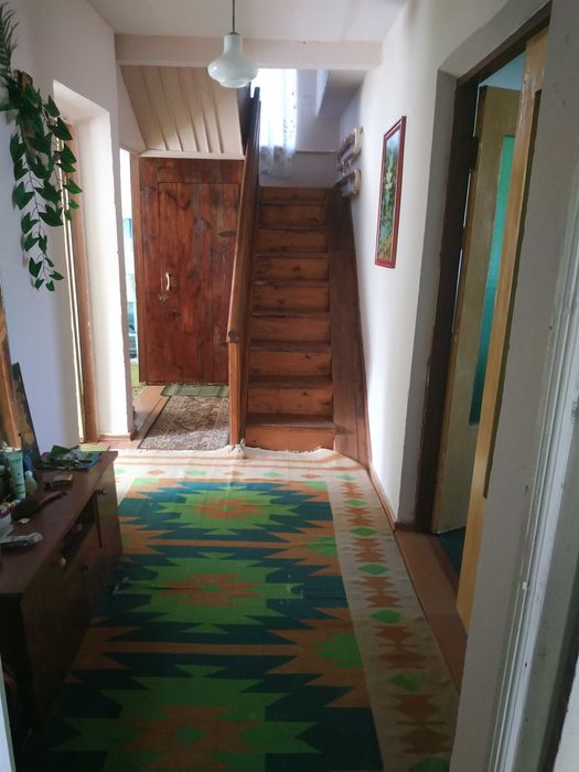 Продається садиба  - дім 2 поверхи, гараж, басейн, чудовий ланшафт