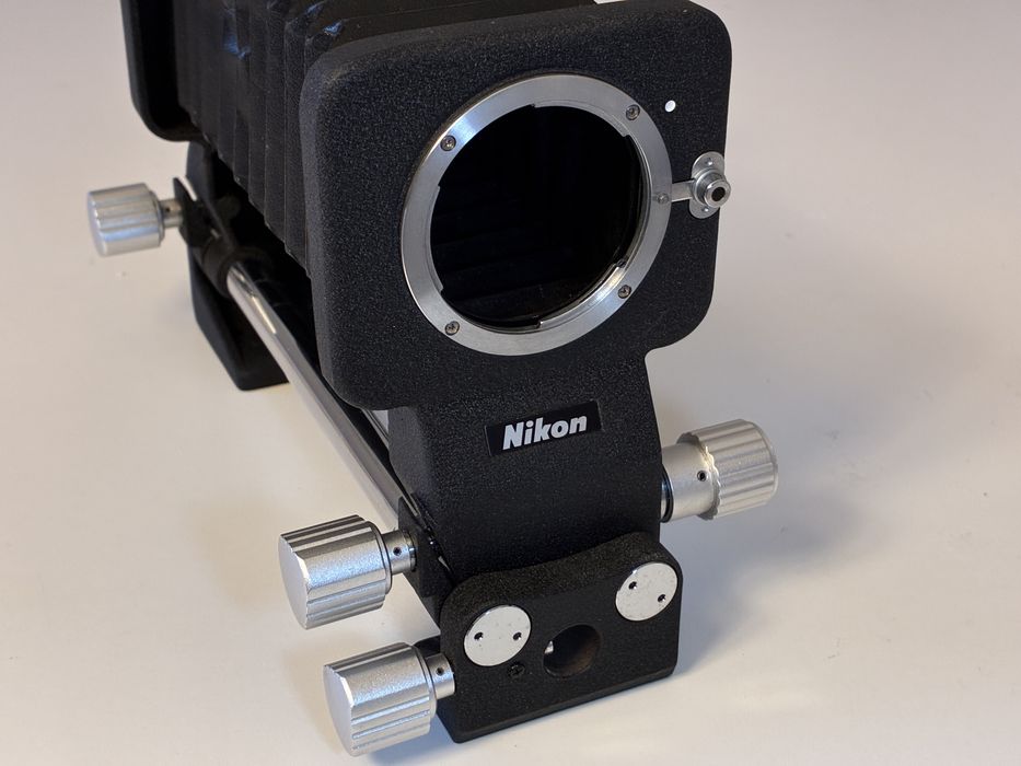 Fole Nikon PB-5 para fotografia macro