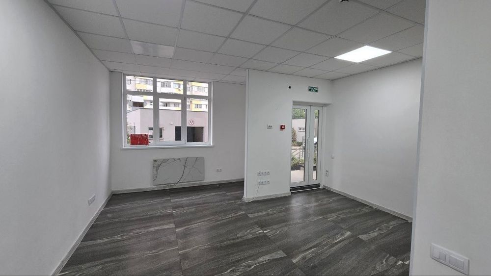 Оренда приміщення 34.2 кв.м  під салон,офіс,Позняки, вул Пчілки 7