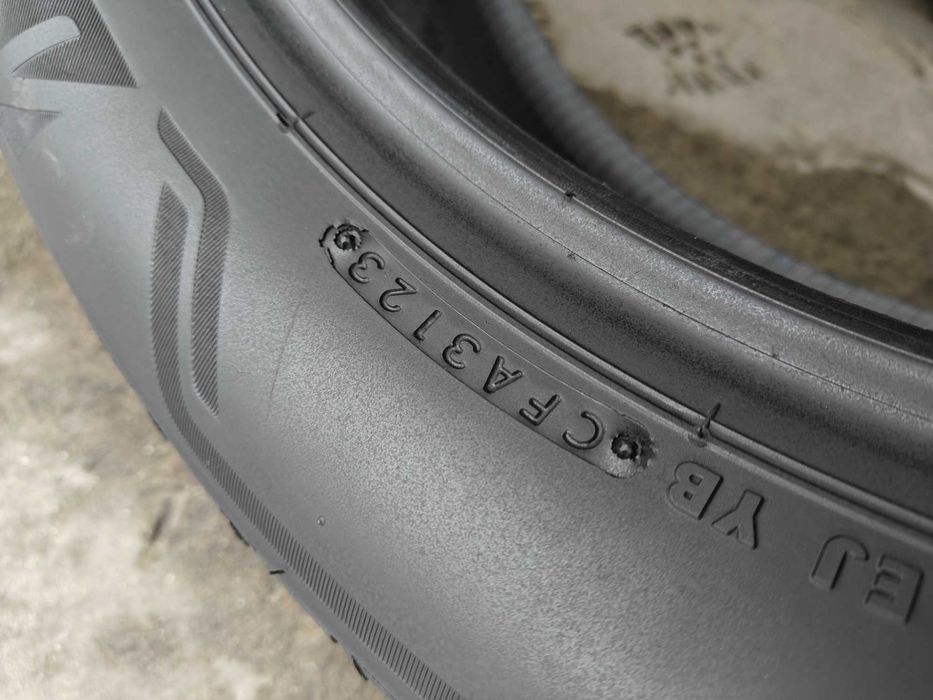 R20 235 50 літні шини 23р Bridgestone Alenza 001 комплектом чи парами