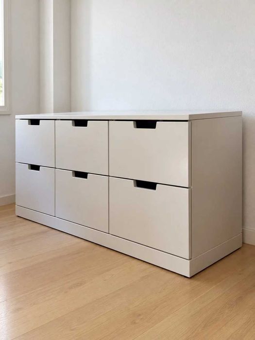 Cómoda IKEA NORDLI branca com 6 gavetas