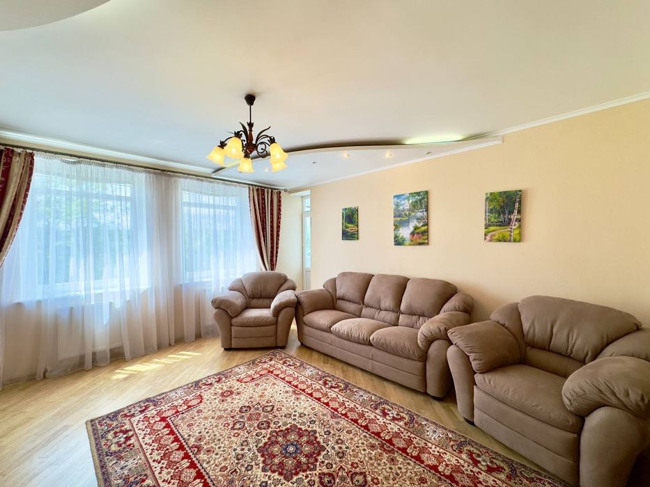 Здам 3х кімнатну квартиру в центрі!