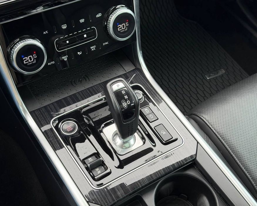 Продаж гарного Jaguar XE