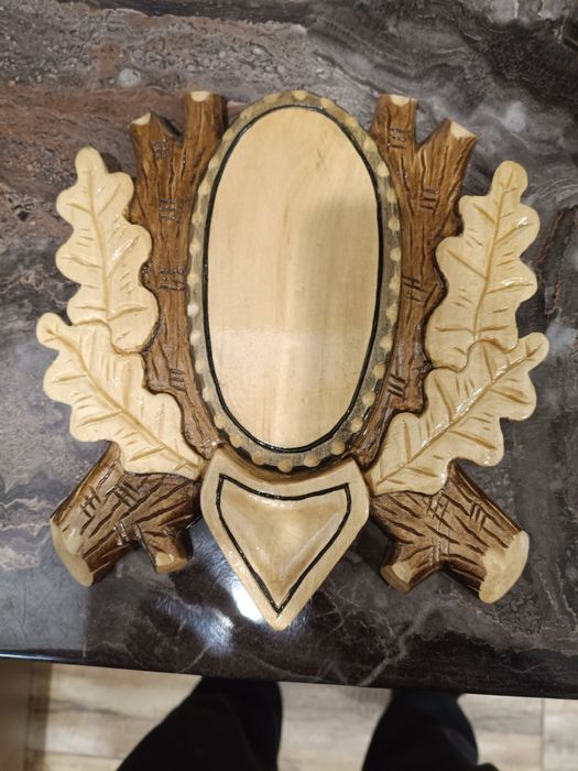 Підставка під роги , медальйон, ручна різьба