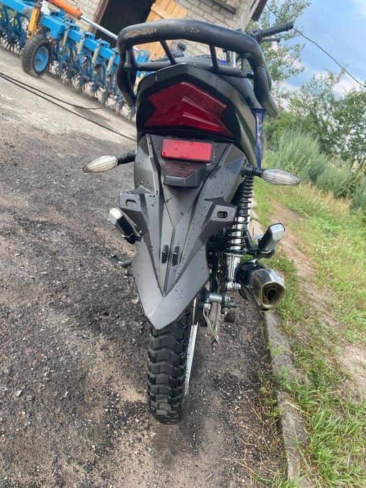 Мотоцикл SPARK 2023