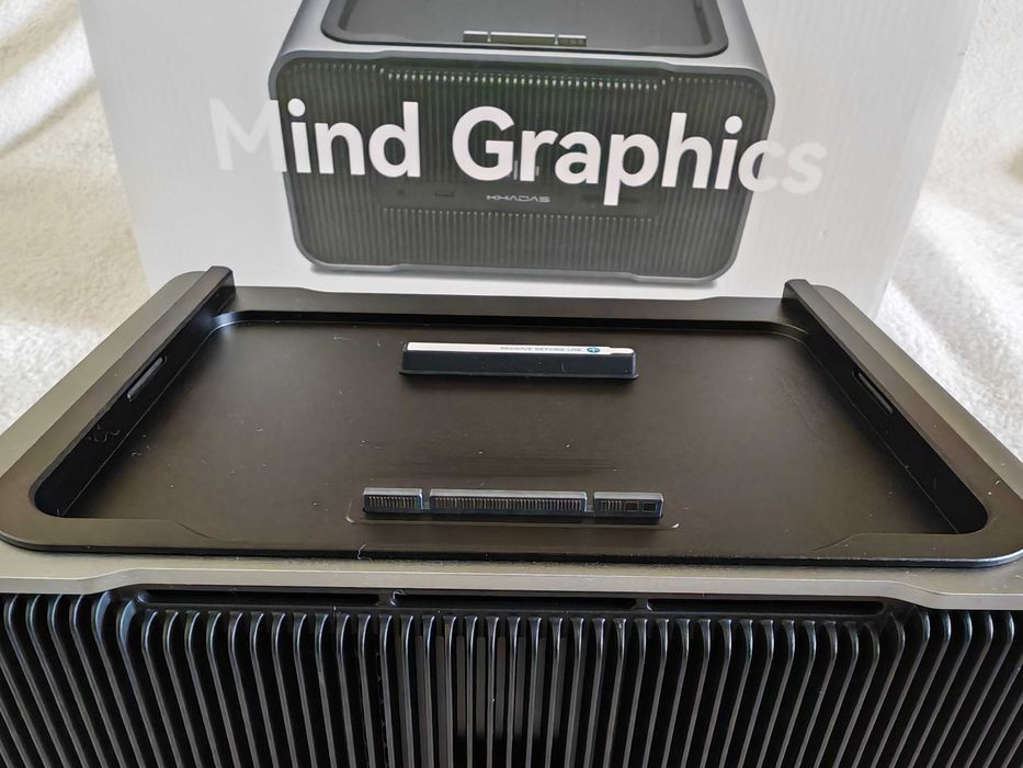 eGPU Khadas Mind Graphics 2 Nvidia RTX 5060 Ti 16GB