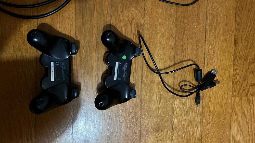 PS3 Slim + 2 Comandos Originais Sony | Excelente Estado
