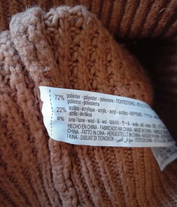 Świetny sweter golf unikatowy splot casual blogger musthave Zara
