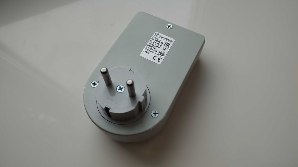 Реле напруги 3 в 1 Новатек Електро Volt Control РН-101М 3,5 кВт