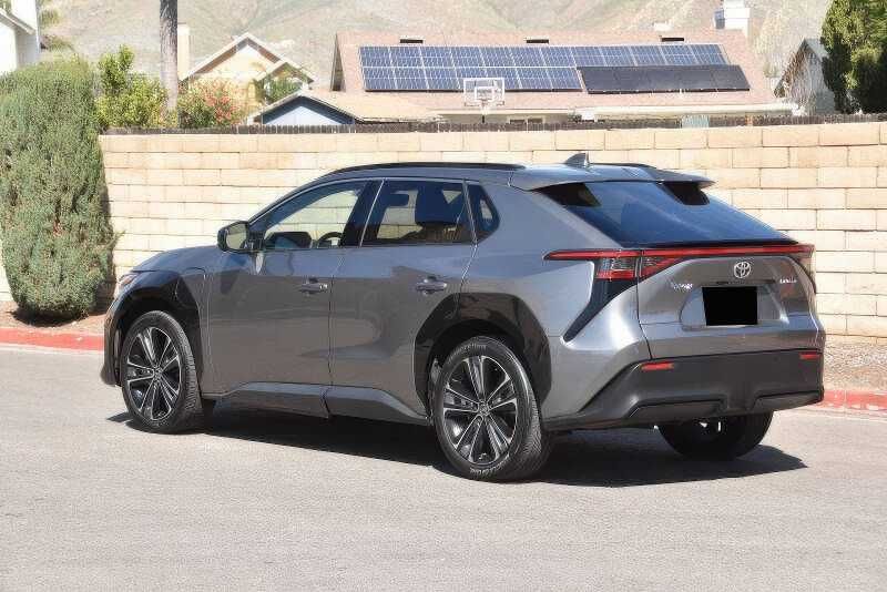 2023 Toyota bZ4X Limited